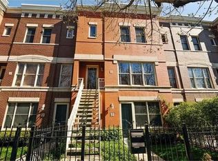 1336 W Fillmore St #A, Chicago, IL 60607