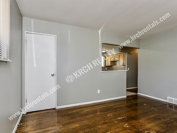 5th image of 1209 Reale Ave