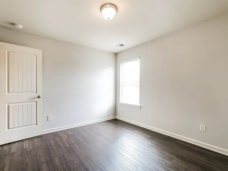 1314 Little Hampton Dr — Photo 12