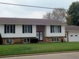 112 12th St NW, Strasburg, OH