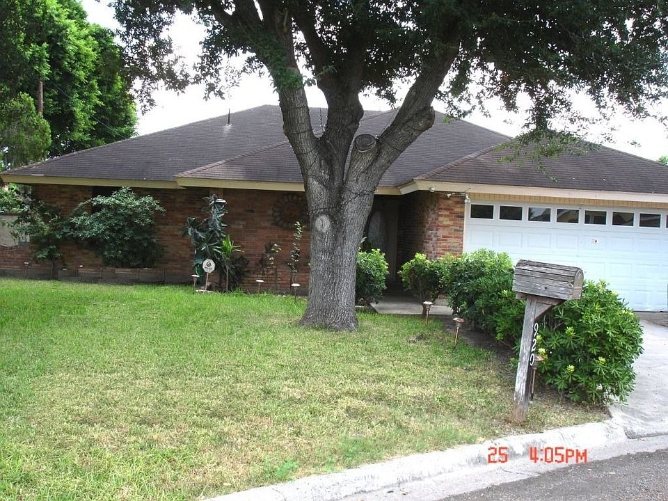 1st image of 920 W 9th St