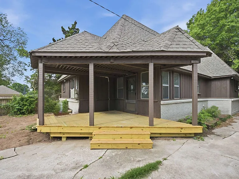 1109 S Ellison Ave — Photo 17