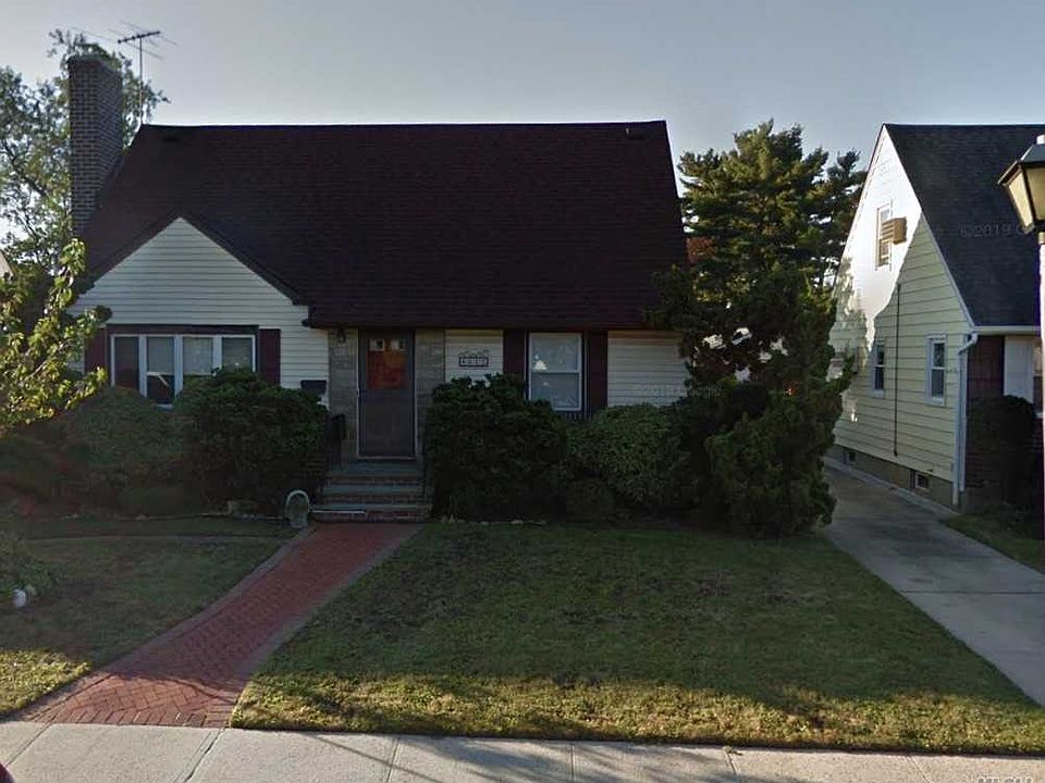 1st image of 412 Hillside Dr S