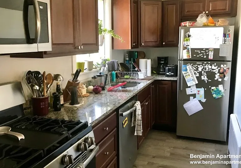 7 Quincy St #2 — Photo 1