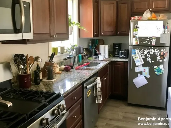 7 Quincy St #2, Somerville, MA 02143