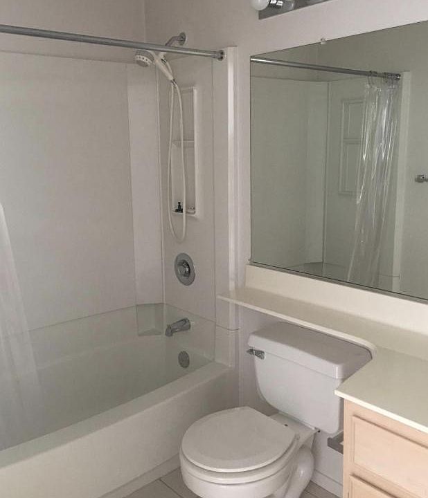 1st image of 582 Shoal Cir