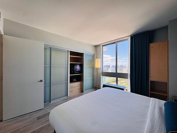 4th image of 18683 Collins Avenue #2303