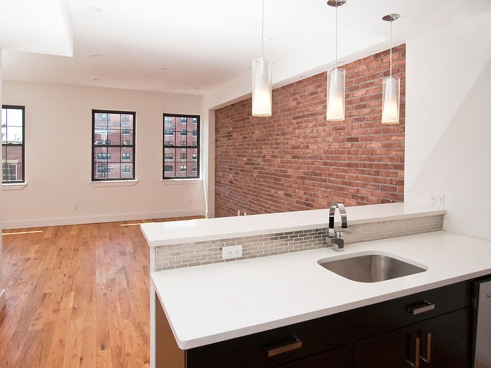 1st image of 41 Lexington Ave #3