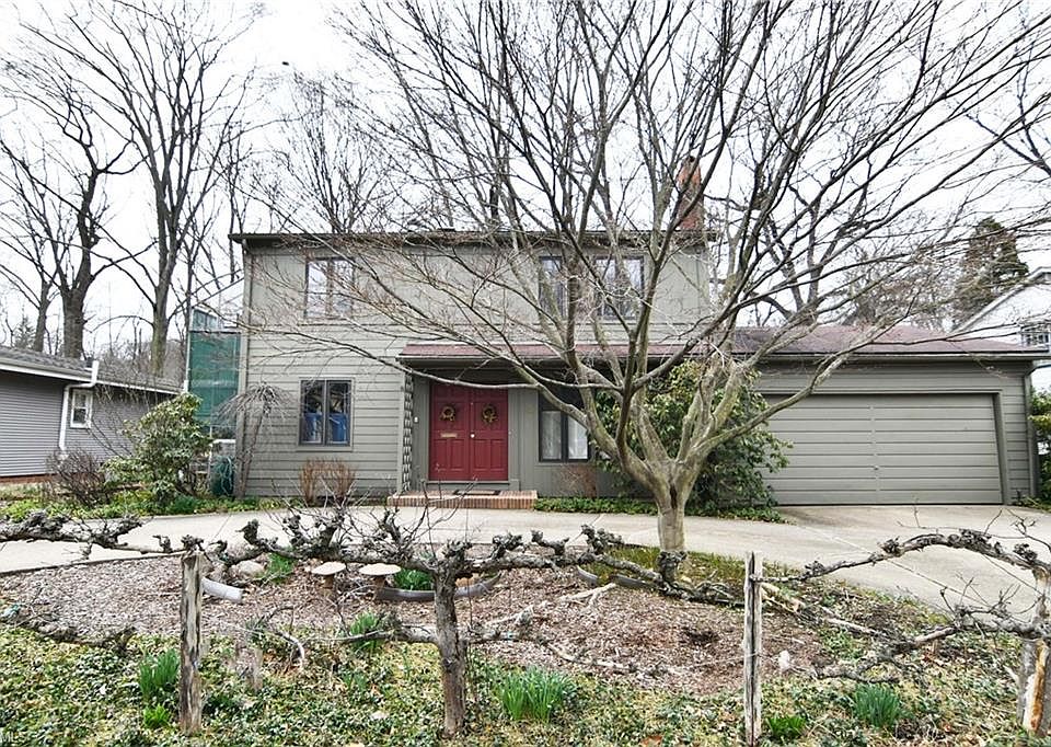 1st image of 830 Eaglenest Ave
