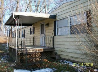 95 Rag Valley Rd, Mill Hall, PA 17751