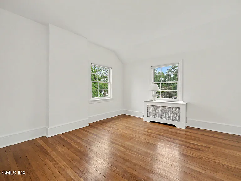 31 Hassake Rd — Photo 16