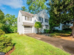 105 Runnymede Ave, Jenkintown, PA 19046