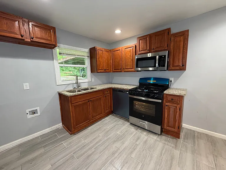 2952 River Ridge Dr SW — Photo 4