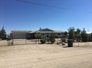6577 Holiday Ave, Rosamond, CA 93560