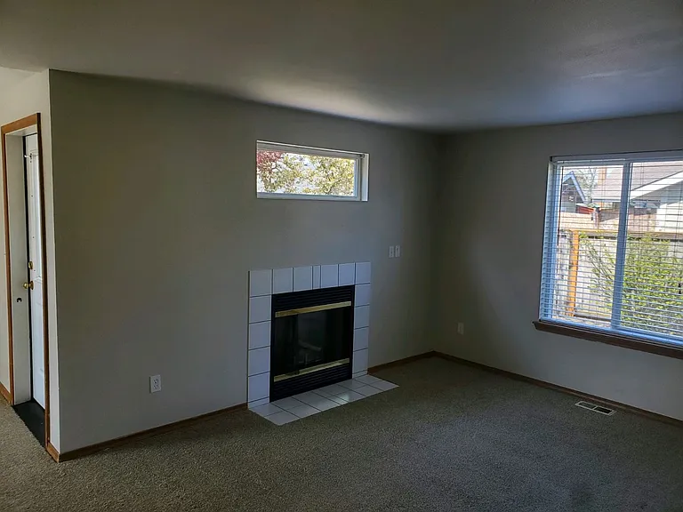 5905 Cherokee Loop SE — Photo 4