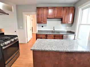 82 Montebello Rd FLOOR 2, Jamaica Plain, MA 02130