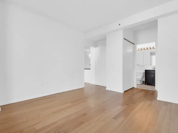 68 Bradhurst Avenue image 1 of 6