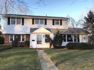 3 Calvin Ter, Oakhurst, NJ 07755