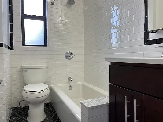 Rented by Hillel Realty Group | media 11