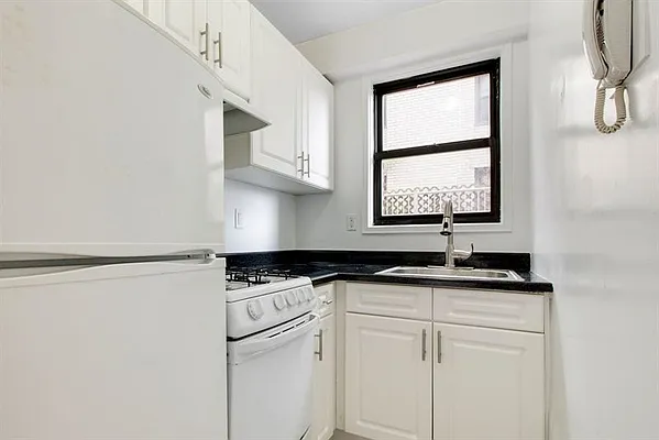 Rented by LG Fairmont Group | media 4