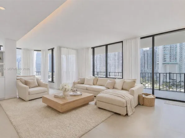 520 Brickell Key Dr APT A1421, Miami, FL 33131