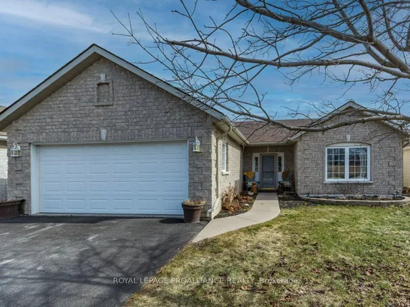 51 Applewood Dr, Brighton, ON K0K 1H0