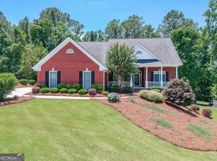 903 Old Barker Pl, Loganville, GA 30052