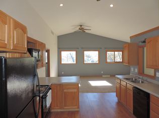 W10800 Wildwood Way, Poynette, WI 53955