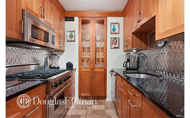 Sold by Douglas Elliman | media 5