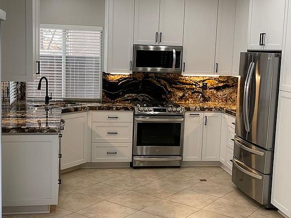 Remodeled Kitchen New Cabintes, Granite and Appliances