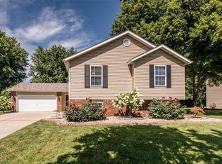 85 Sugarmill Rd, Troy, IL 62294