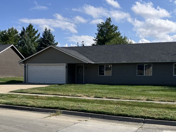3rd image of 1121 S 17th Ave W #0