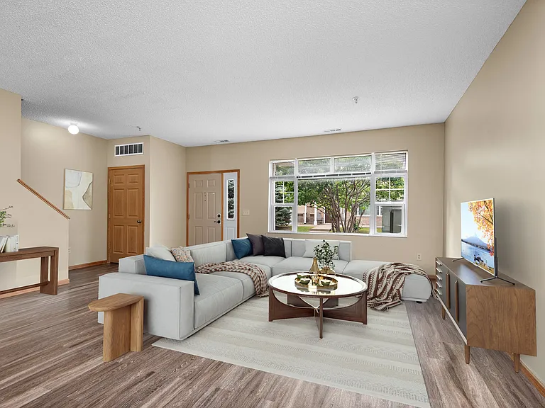 Maple Lakes Townhomes — Photo 14