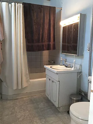 Rented by Grand & Co. | media 10