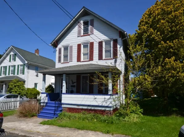46 W Johnston St, Washington Boro, NJ 07882