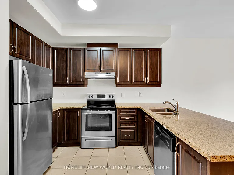 8 Shiff Cres — Photo 12