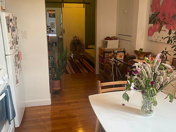 4th image of 88 Eagle St APT 2L