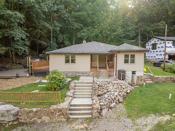 2nd image of 1571 Darlington Rd