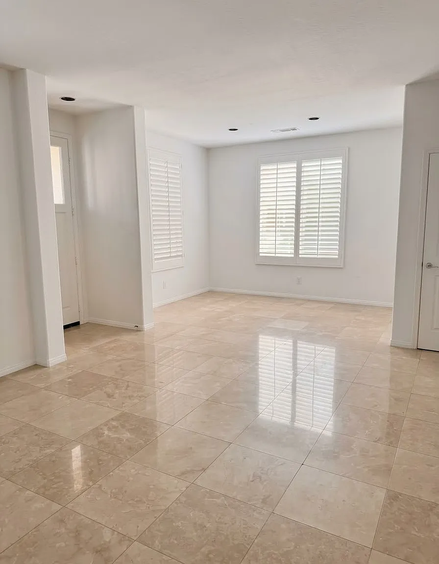 4 bed, 2.5 bath, 2315 sqft, $6,000 — Photo 3