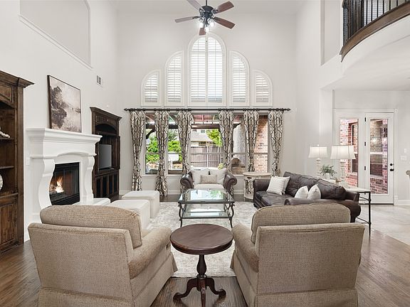 5th image of 1710 Lexington Ave