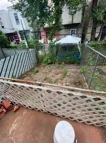 152 N Robinson St Photo 1