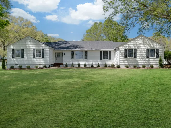 885 Jones Creek Rd, Dickson, TN 37055