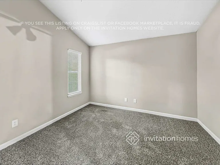 3813 Willow Tree Cir — Photo 10