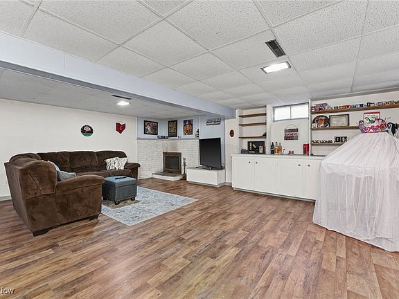 5th image of 7364 Sylvan Dr
