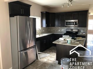 5946 W Giddings St #2, Chicago, IL 60630