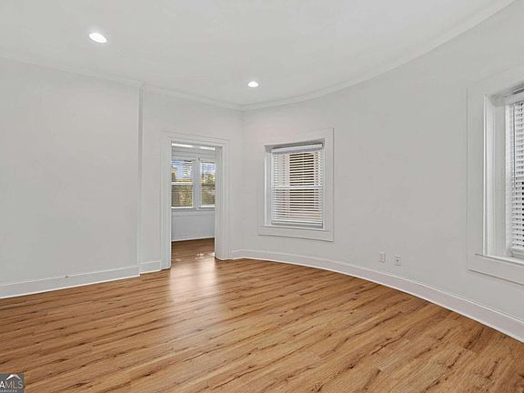 3rd image of 799 Piedmont Ave NE APT 1