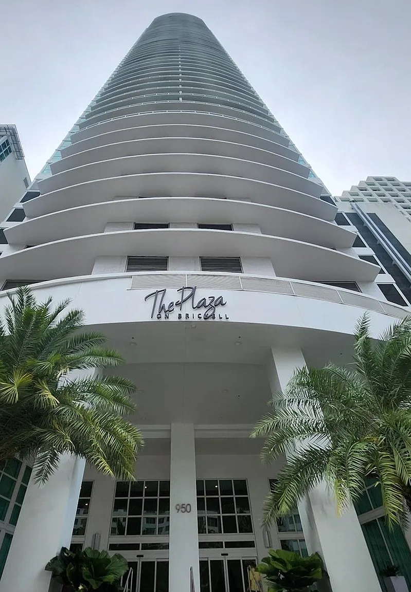 1 bed, 774 sqft, $3,400 — Photo 3