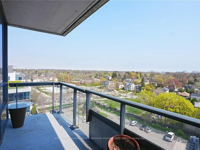 1 Hurontario St #806 — Photo 31