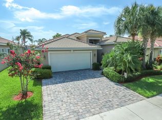 2040 Grey Falcon Cir SW, Vero Beach, FL 32962