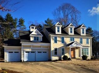 18 Frontier Ln, Millis, MA 02054